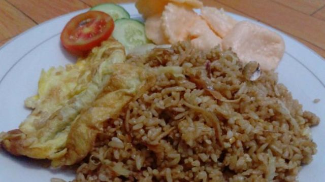 Nasi goreng ikan masin