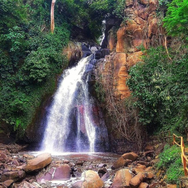 Coban Kethak dari Dekat