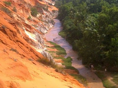 7 Alasan Kenapa Kamu Harus Jalan-jalan Ke Vietnam. Kerasa Jadi Kaya Kalau Liburan ke Sana!