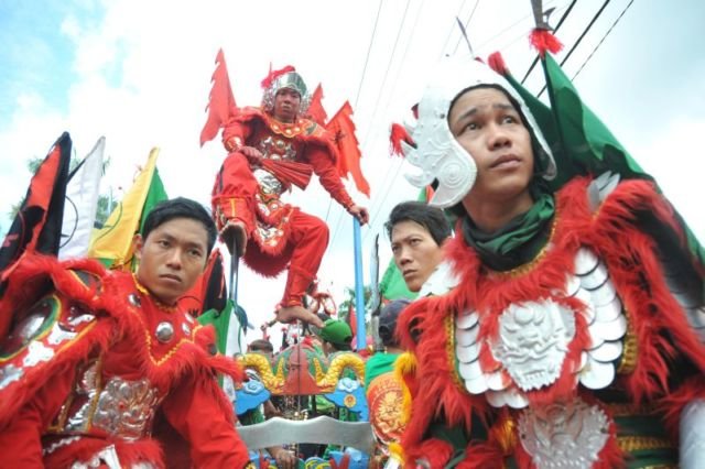 9+ Potret Perayaan Cap Go Meh 2019 di Singkawang yang Menegangkan tapi Spektakuler Abis!