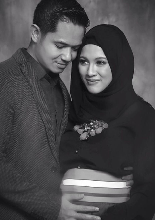 Intip Cantiknya Pose Kehamilan Raisa dalam Konsep Hitam Putih! 10 Ide Foto Serupa Ala Artis Ini Pun Layak Coba