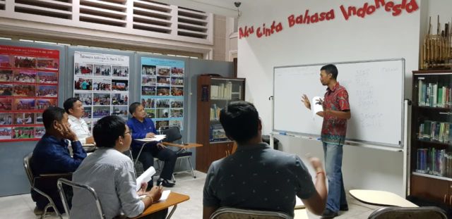 Lulusan Bahasa dan Sastra Berpeluang untuk Jadi Pengajar Bahasa Indonesia di Luar Negeri