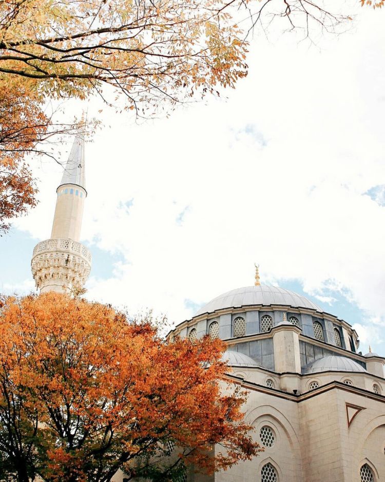 Masjid Camii Tokyo, Tempat Reino dan Syahrini Mengikat Janji Suci. Yuk Intip Masjid Terindah di Jepang Ini!