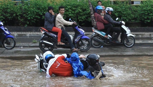 10 Kegundahan Jadi Muda-Mudi yang Nggak Bisa Naik Motor. Please, Jangan Kucilkan Kami!