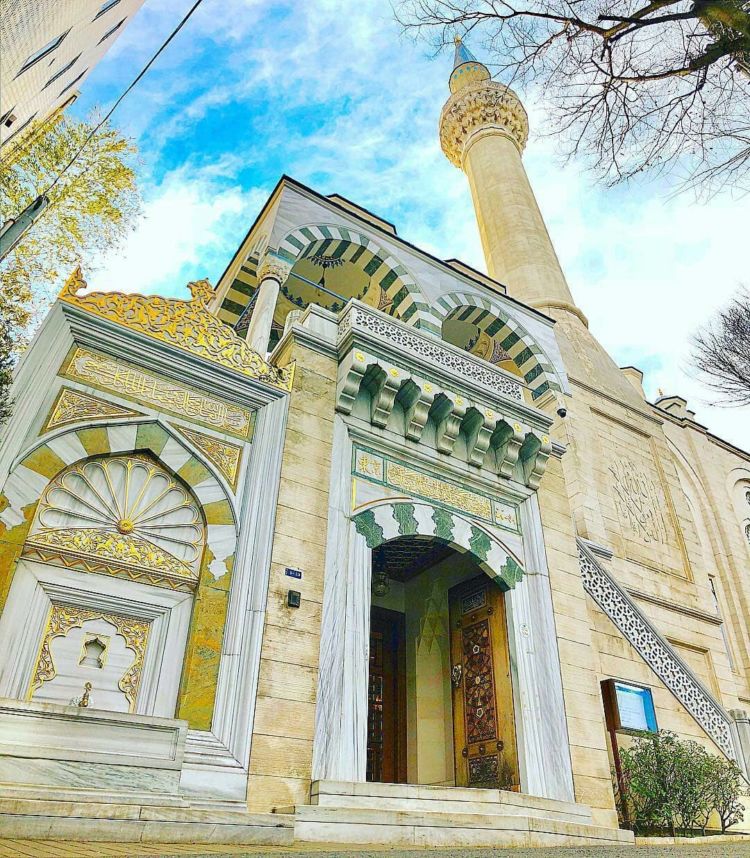 Masjid Camii Tokyo, Tempat Reino dan Syahrini Mengikat Janji Suci. Yuk Intip Masjid Terindah di Jepang Ini!