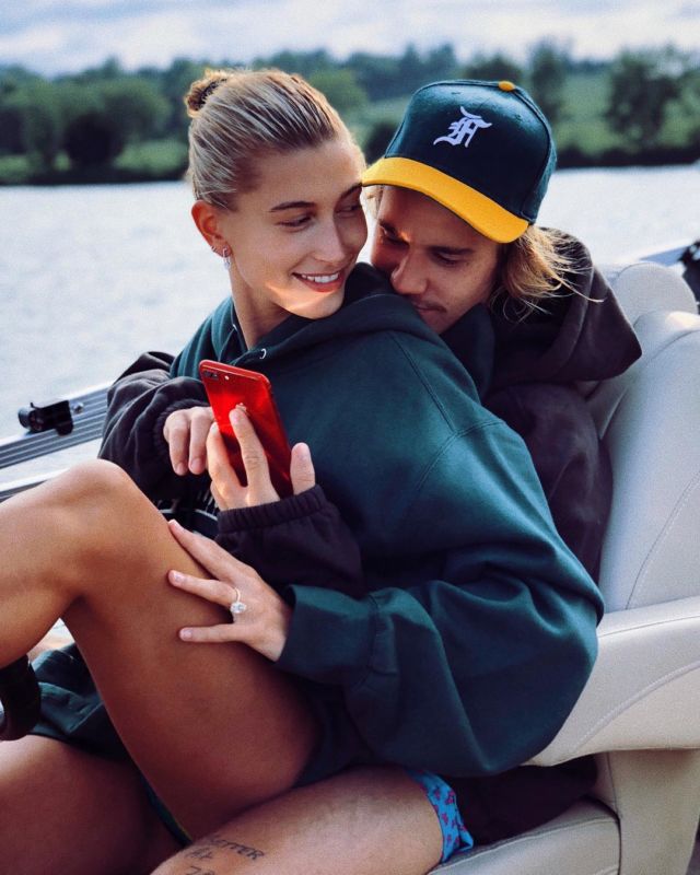 'Kesaksian' Hailey Baldwin Kalau Nikah Sama Justin Bieber Itu Susah Banget. Wah, Kenapa Nih?