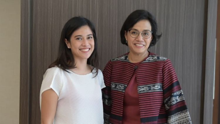 Momen Pertemuan Dian Sastro dan Menteri Sri Mulyani. Para Perempuan Idola Nih!