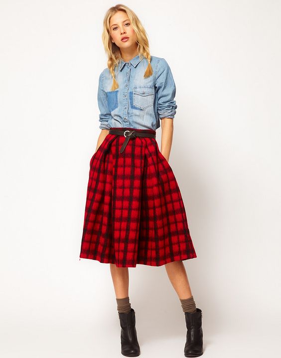 9 Ide Padu Padan Rok Tartan Demi Dongkrak Penampilan Lebih Stylish dan Elegan. Adem Plus Lagi Kekinian