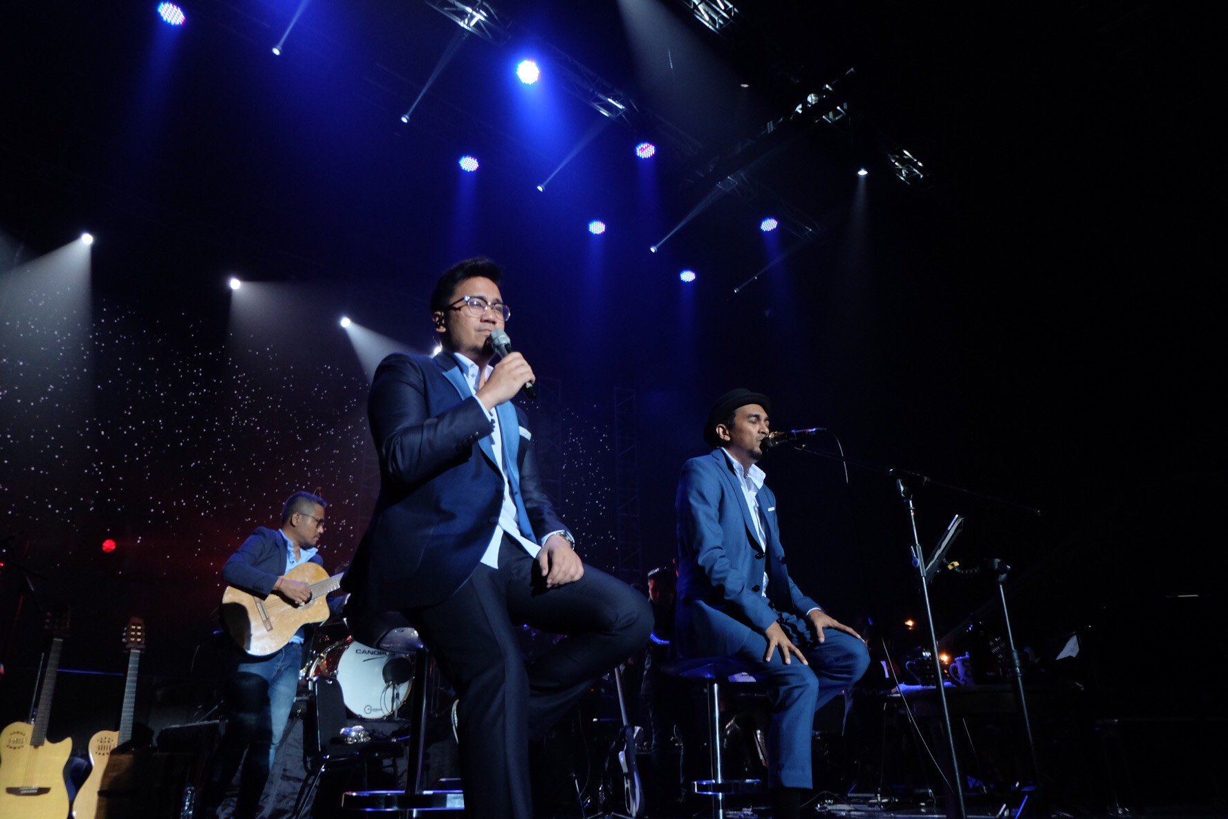 Syahdunya Konser “Harmonia : Titik Balik”. Merayakan Hari Kasih Sayang Ditemani Glenn Fredly dan Adera