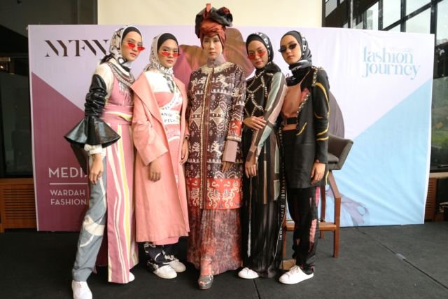 Bersama Wardah, Dian Pelangi dan Itang Yunasz Pamerkan Modest Fashion Di New York Fashion Week 2019 The Shows