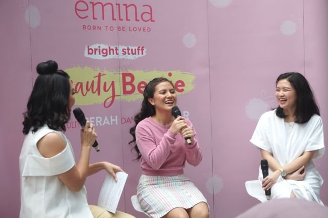 Baru Saja Diluncurkan, Emina Bright Stuff Siap Jadi Sahabat Terbaik Kulit Perempuan Muda