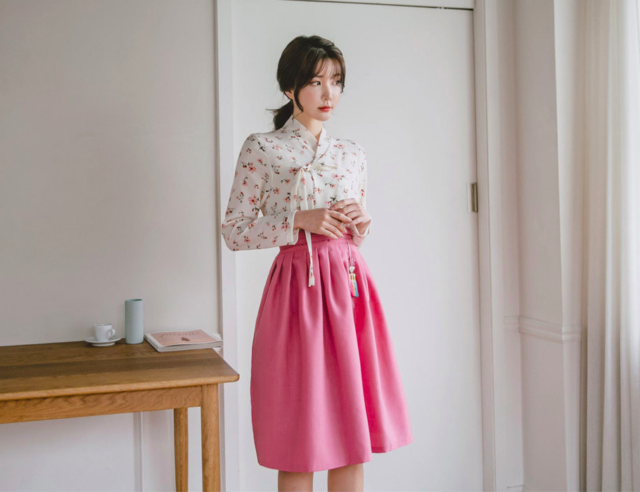 Hanbok Buat Nge-Mall? Kimono Buat ke Kampus? Semua Mungkin dengan 10 Acuan Fashion Ini