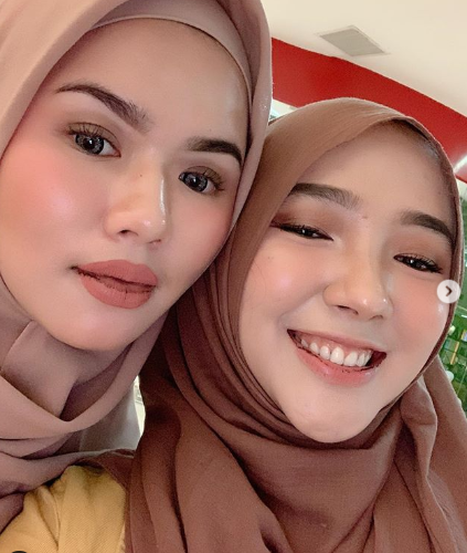 Potret Ayu Indriati dan Nabil Rach, Definisi Sempurna Kakak-Adik Berhijab