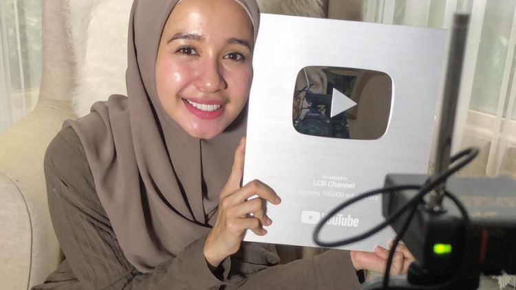 9+ Seleb yang Coba Peruntungan Jadi Youtuber. Pesona Youtube Emang Sedahsyat Itu Ya~