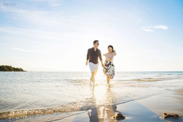 Siap-siap Baper, 14 Ide Foto Pre-Wedding di Pantai Kala Senja Menyapa Ini Cantik dan Bikin Deg-deg Ser