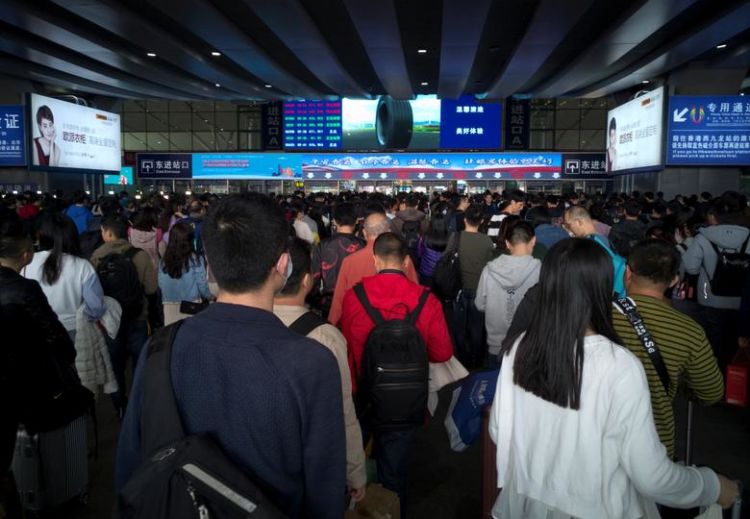 14 Potret Kekacauan di Cina Saat Musim Mudik Jelang Imlek. Miliaran Orang Mudik Bersama-sama!