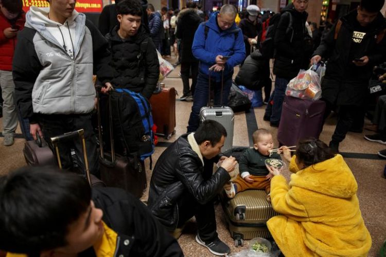 14 Potret Kekacauan di Cina Saat Musim Mudik Jelang Imlek. Miliaran Orang Mudik Bersama-sama!