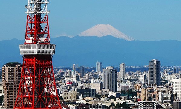 11 Spot Terbaik untuk Melihat Gunung Fuji di Jepang. Dari Kaki Gunung Hingga di Balik Kaca Jendela!