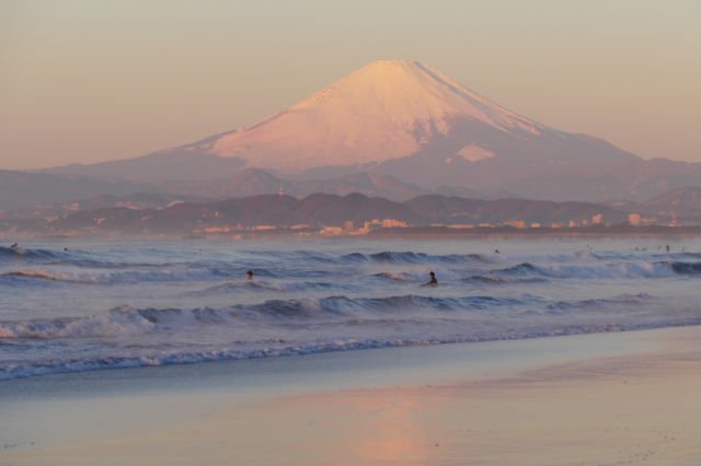 11 Spot Terbaik untuk Melihat Gunung Fuji di Jepang. Dari Kaki Gunung Hingga di Balik Kaca Jendela!