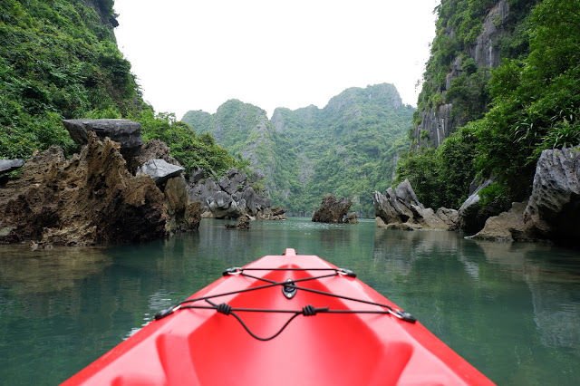 Panduan Backpacker ke Halong Bay, Vietnam. Budgetnya Murah dan Pemandangannya Spektakuler!