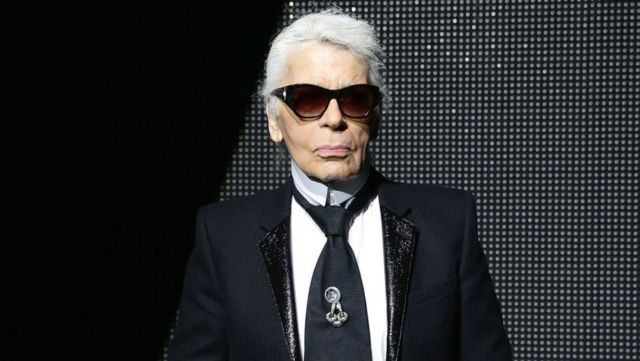 Legenda Dunia Mode, Karl Lagerfeld Tutup Usia. 9+ Karya Fesyen Ikoniknya Ini Pasti Akan Dikenang Sepanjang Masa