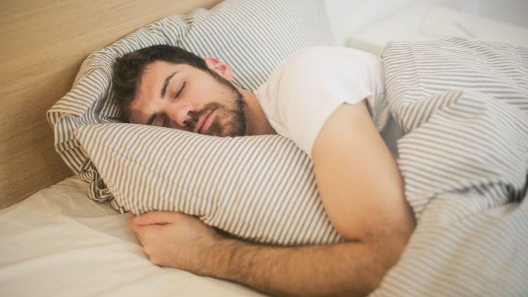 Biar Nggak Overthinking Mulu, 6 Hal Ini Perlu Kamu Lakukan Sebelum Tidur. Say Goodbye to Insomia~