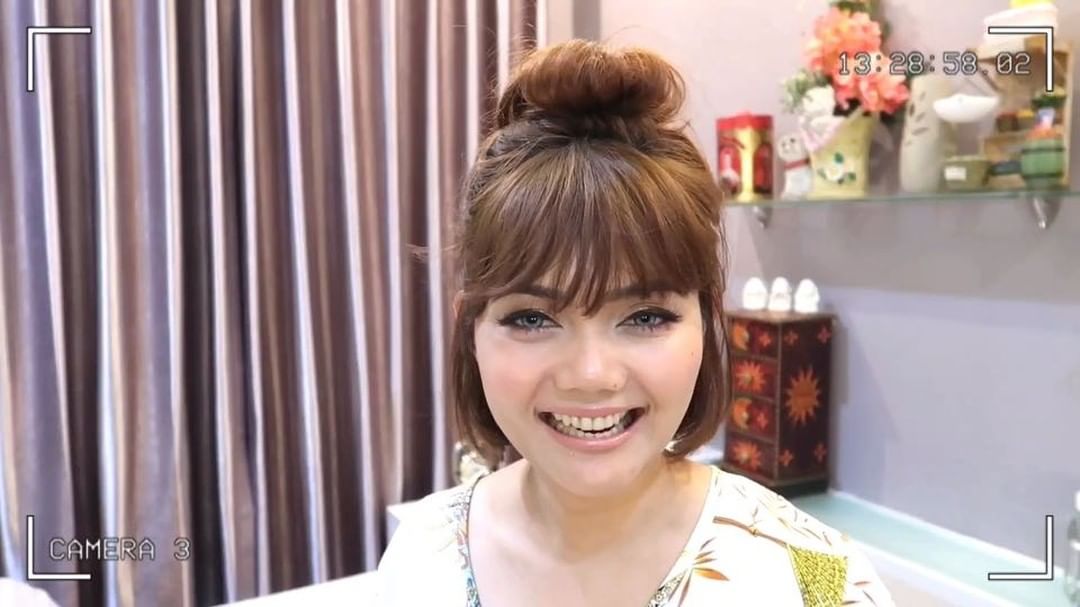 10 Kekonyolan Rina Nose yang Bikin Nggak Habis Pikir. Ngakak Sambil Kesel Lihatnya :D