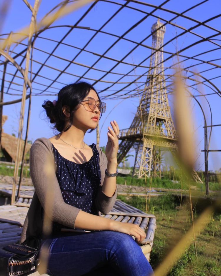 Taman Wisata Papringan, Spot Foto Instagramable di Magelang. Romantis Nggak Harus Sampai Paris!