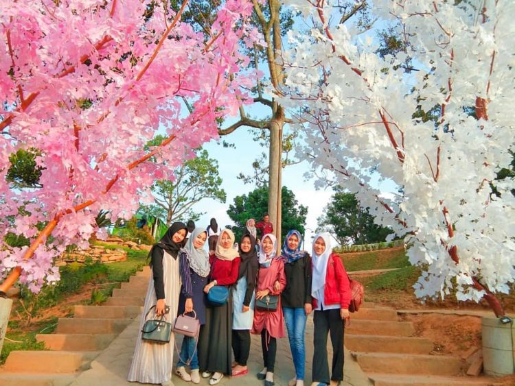 The Hills Vaganza, Wisata Kuliner Kekinian Ala Jepang di Kudus. Yuk Akhir Pekan ke Sana!