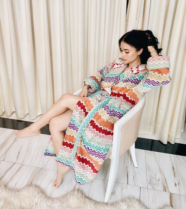 14 Gaya Fesyen Fantastis Heart Evangelista, Sosok Crazy Rich Asians Sungguhan di Dunia Nyata!