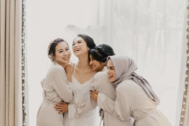 Pacaran Singkat Langsung Nikah, Ini 14 Detail Pernikahan Romantis Pasangan Ryuji Utomo - Shabrina