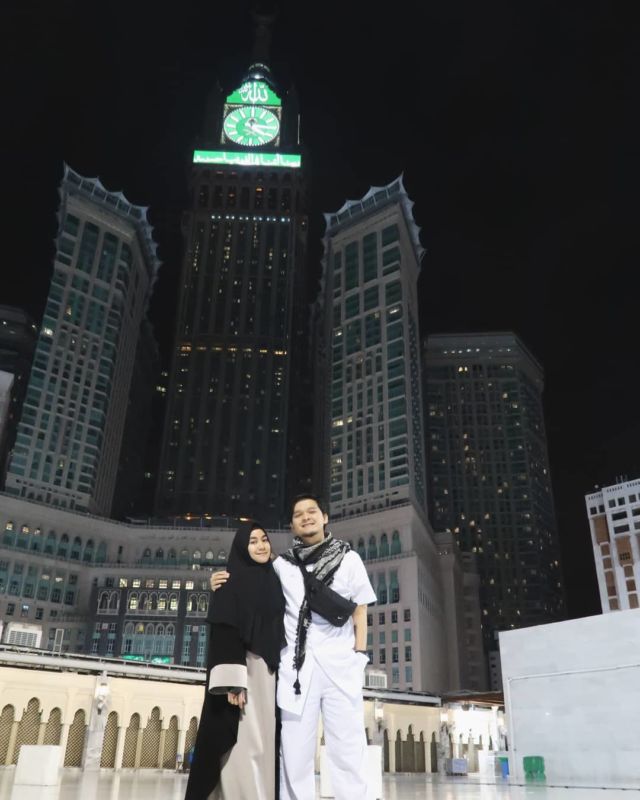 Syahdunya Anisa Rahma dan Anandito Saat Umroh; Pengantin Baru yang Romantis Terus!