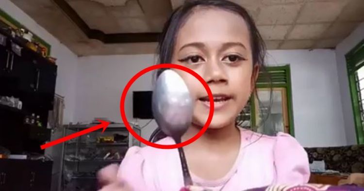 Viral Tutorial Make-up Pakai Sendok, Ini 6 Kreasi Nyentrik Beauty Vlogger Cilik Nayla. Keren Banget!