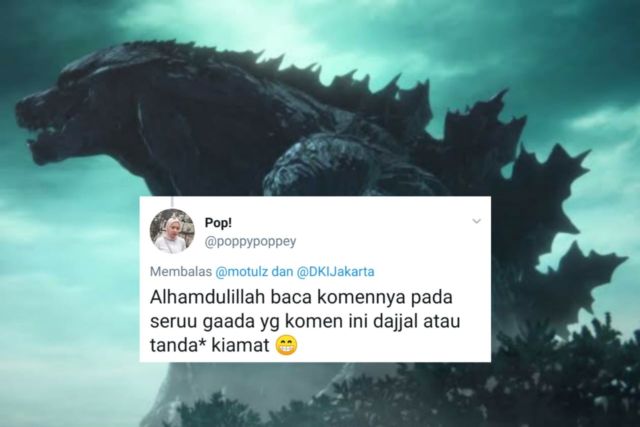 Beredar Video Petugas Oranye Temukan Biawak Jumbo, Bukannya Kaget Malah Dibercandain Warganet. Kocak!