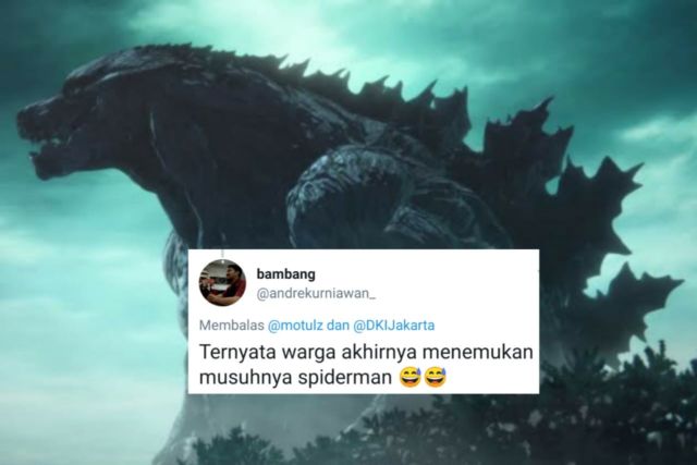 Beredar Video Petugas Oranye Temukan Biawak Jumbo, Bukannya Kaget Malah Dibercandain Warganet. Kocak!