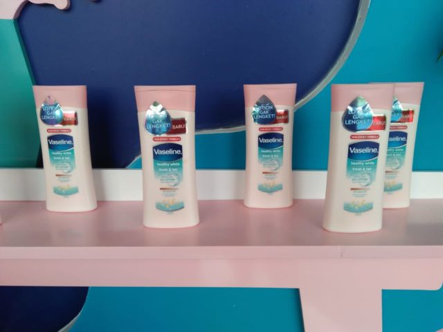 Vaseline Healthy White Fresh and Fair Lotion Bantu Mencerahkan Tanpa Lengket di Kulit