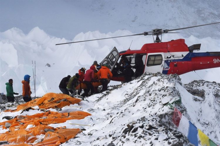 Gunung Everest Mencair, Jasad Pendaki yang Terkubur Mulai Bermunculan. Gara-gara Global Warming Nih