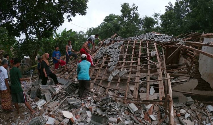 Lombok Kena Gempa Besar Lagi. Wisatawan Malaysia Jadi Korban di Air Terjun Tiu Kelep!