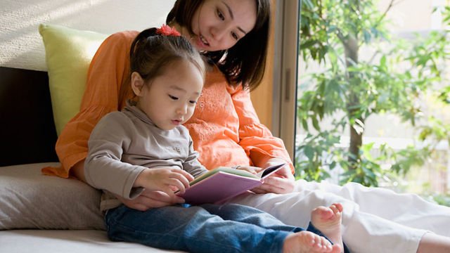 6 Manfaat Hebat Rutin Bacakan Anak Dongeng Sebelum Tidur. Mama Papa, Sudah Tahu?