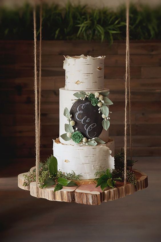 12 Ide Wedding Cake Tema Rustic. Menyelipkan Konsep Back to Nature Agar Sesi Potong Kue Makin Cantik