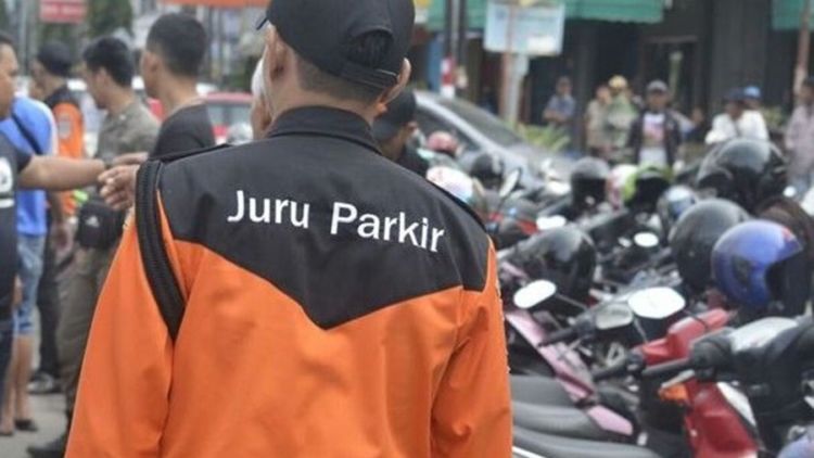 8 Uneg-Uneg Hati dari Korban Juru Parkir yang Sering Muncul Tiba-tiba. Kembalikan Dua Ribu Kami, Kir!