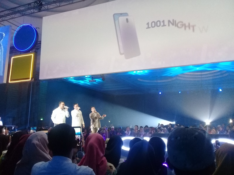 #OPPOXHipwee: Bersenandung Mesra Bersama Kahitna di 1001 Night with OPPO, Tiga Vokalisnya Bikin Meleleh Massal.