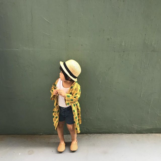 Nyaman dan Bikin Gemas, Ini 12 Ide Stylish Outfit ala Selebgram Cilik Korea yang Bisa Kamu Terapkan