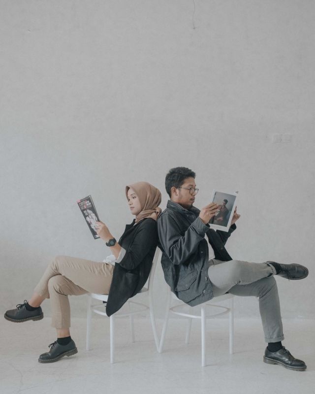 10 Ide Pre-wedding Minimalis dengan Latar Tembok Polos, Murah Meriah tapi Tetap Berkelas