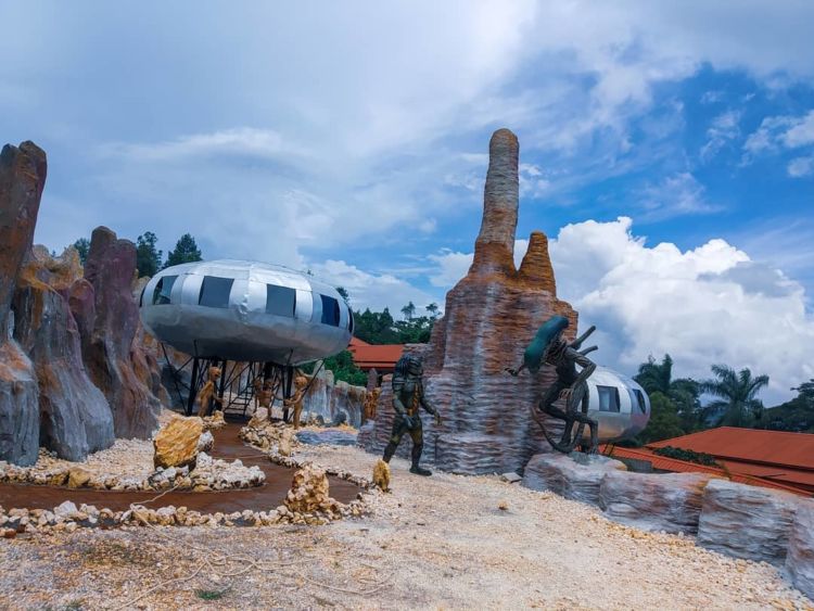 UFO Park, Destinasi Khusus Alien yang Instagramable di Batu, Malang. Keren Banget, Serasa di Film-film Nih!