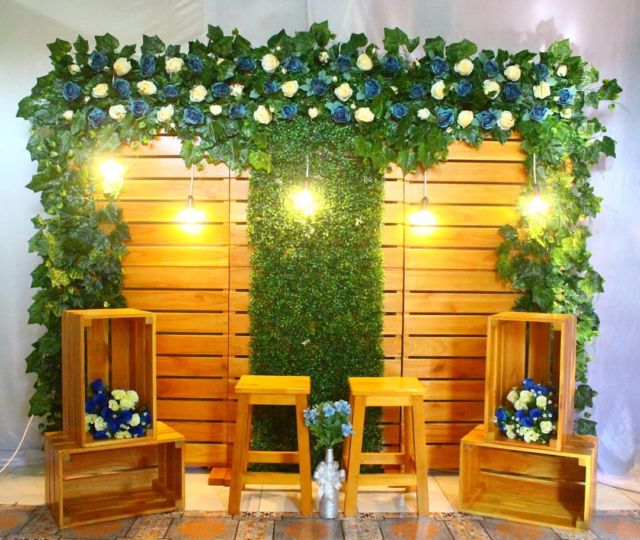 Mengulik 8 Ide Rustic Photobooth ala Pertunangan Ayla Dimitri. Elegan, Tamu Undangan Pasti Terkesan