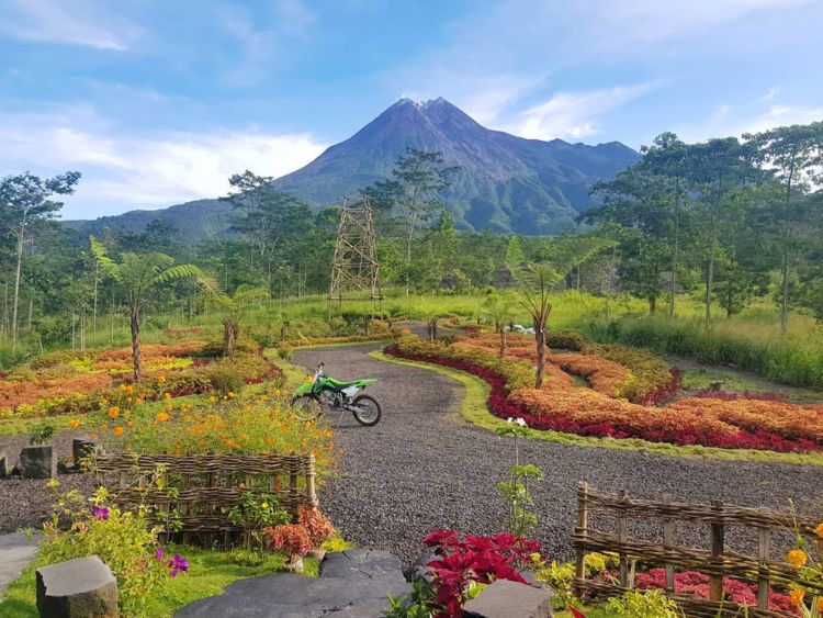 The Lost World Castle, Spot Wisata Bagi Pecinta Selfie di Jogja. Yuk Ajak Temen Kamu ke Sana!