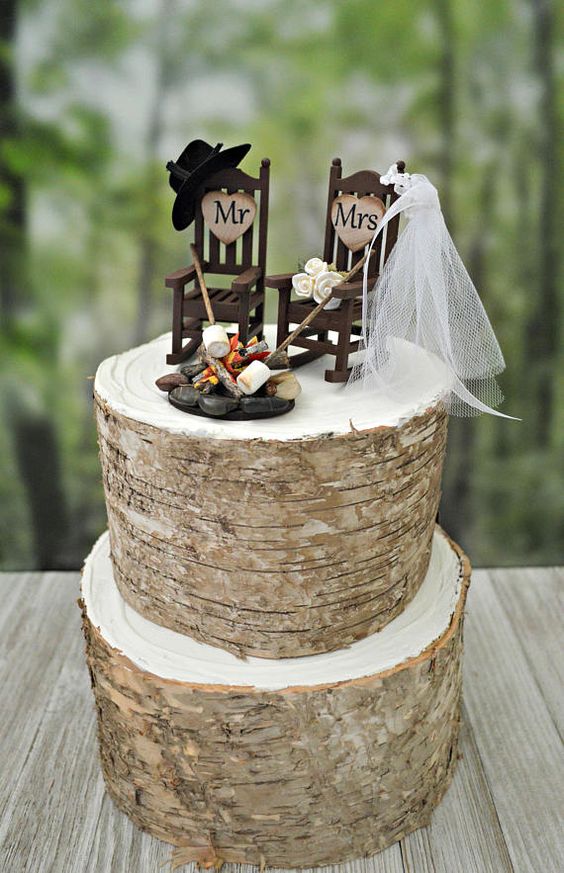 12 Ide Wedding Cake Tema Rustic. Menyelipkan Konsep Back to Nature Agar Sesi Potong Kue Makin Cantik