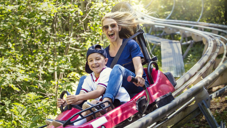 Serunya Nyobain Roller Coaster Hidrolik di Vietnam. Semua Serba Atur Sendiri, Ngeri Juga Nih!