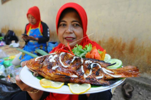 Dampak Konyol Acara MasterChef Terasa di Kehidupan Sehari-hari. Chef Juna Harus Tanggung Jawab nih! :D